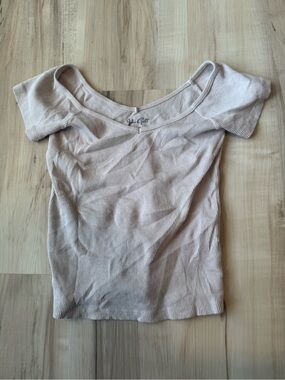 Brandy Melville Women’s Shirt